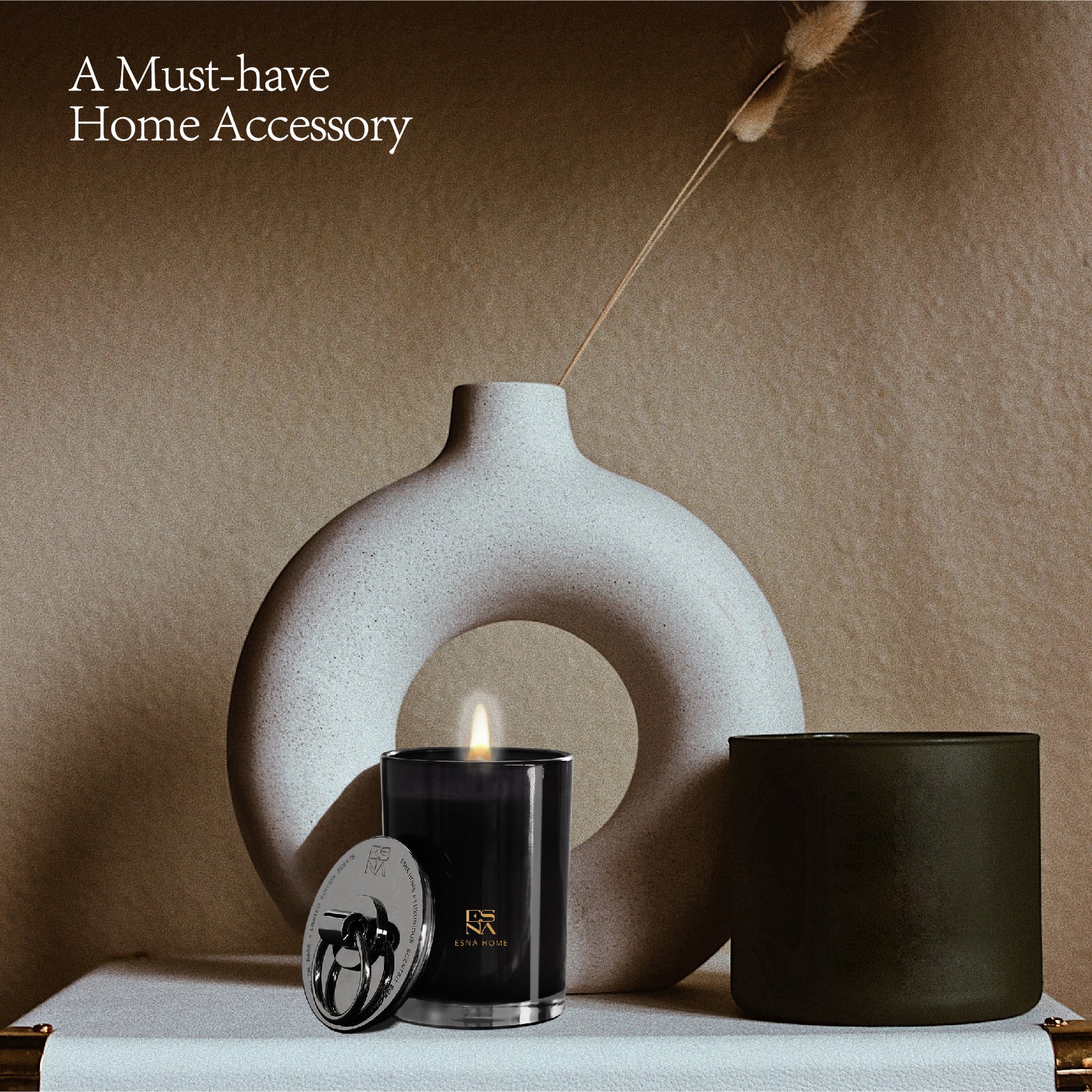 Aromatic Leather & Tobacco Leaf Scented Candle | Brillo Collection